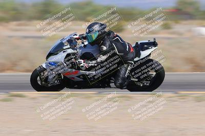 media/Oct-01-2023-SoCal Trackdays (Sun) [[4c570cc352]]/Turn 15 Inside (140pm)/